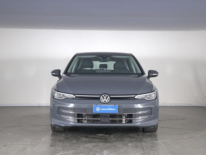 Usata VW Golf VIII Style 150 CV (110 kW) 2025 Dolphin grey metallizzato Berlina