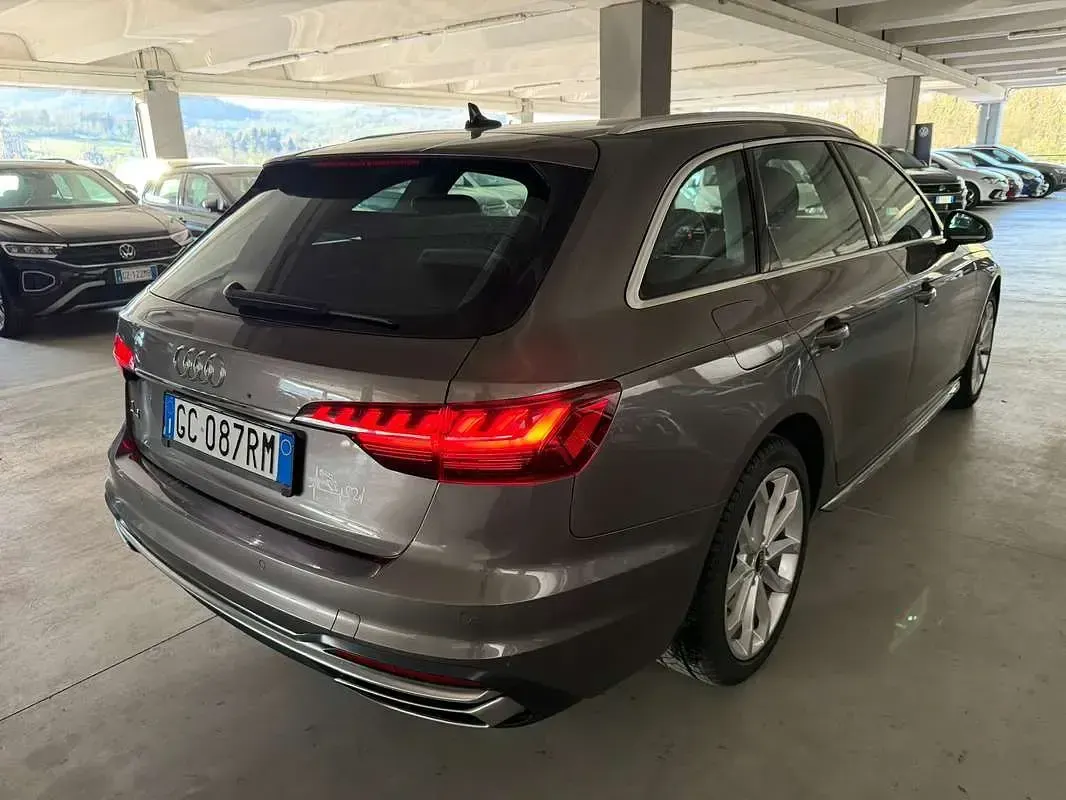 Usata Audi A4 Advanced Plus 163 CV (119 kW) 2020 Grigio Station wagon