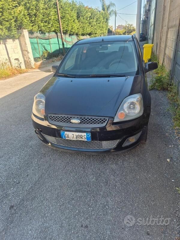 Usata Ford Fiesta 68 CV (50 kW) 2007 Utilitaria