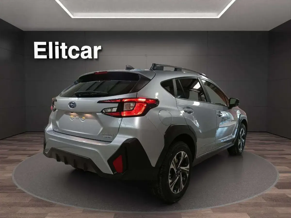 Nuova Subaru Crosstrek Style 136 CV (100 kW) 2026 Ice silver metallic SUV