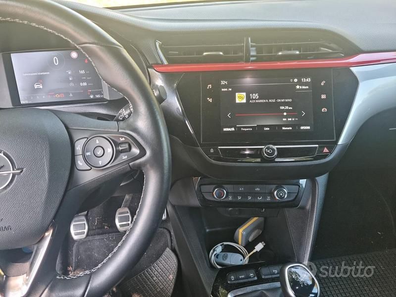 Usata Opel Corsa GS Line 102 CV (75 kW) 2022 Bianco Berlina