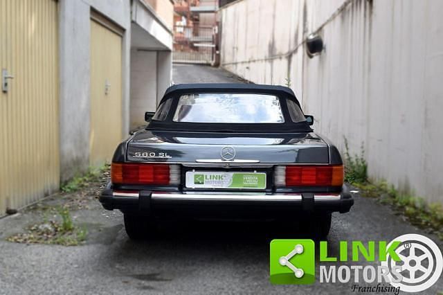Usata Mercedes 560 231 CV (169 kW) 1986 Nero Cabrio