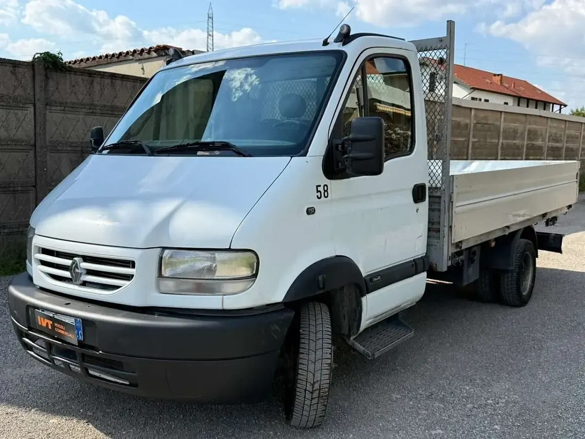 Usata Iveco Daily 106 CV (77 kW) 2002 Bianco Furgone