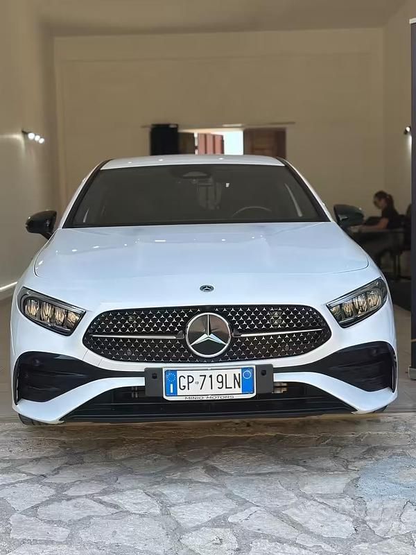 Usata Mercedes A200 AMG Line Premium 150 CV (110 kW) 2023 Bianco Berlina