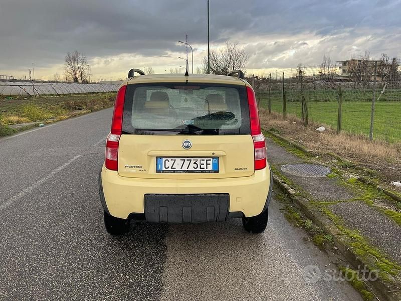 Usata Fiat Panda 4x4 70 CV (51 kW) 2006 Giallo Utilitaria