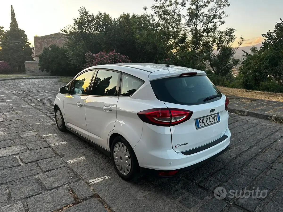 Usata Ford C-MAX 105 CV (77 kW) 2018 Bianco Monovolume