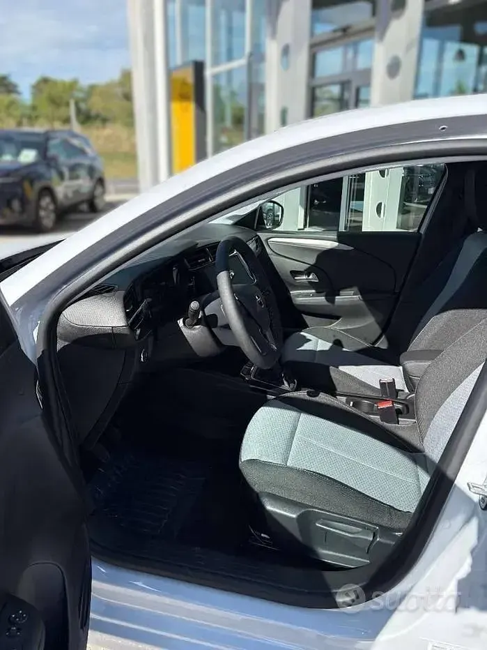 Nuova Opel Corsa 101 CV (74 kW) 2026 Bianco Utilitaria