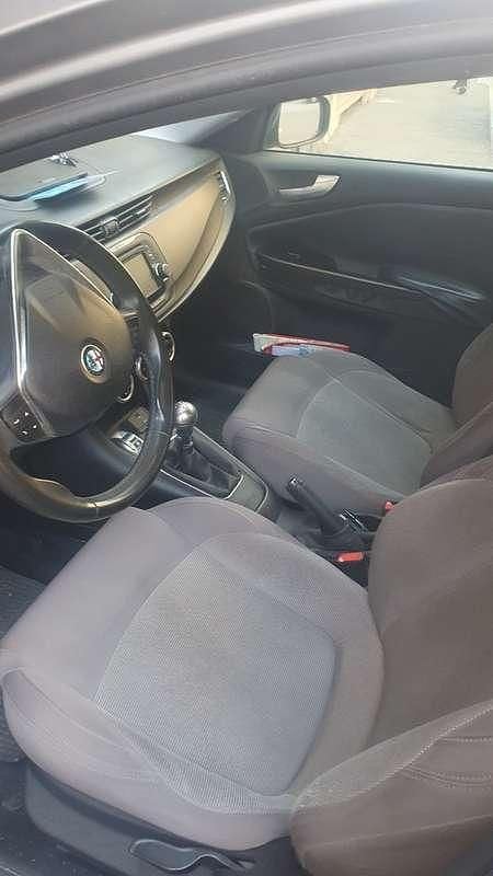 Usata Alfa Romeo Giulietta 105 CV (77 kW) 2014 Utilitaria