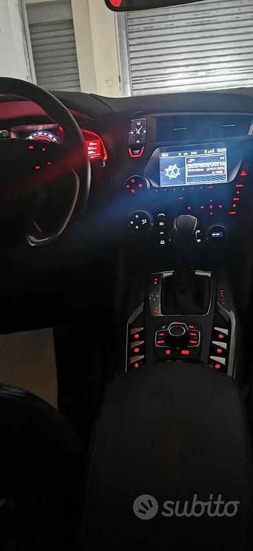 Usata DS Automobiles DS5 Sport Chic 163 CV (119 kW) 2015 Utilitaria