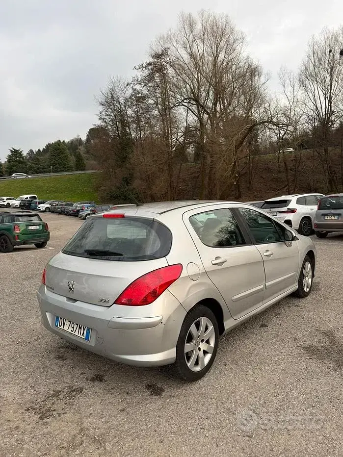Usata Peugeot 308 120 CV (88 kW) 2009 Grigio Berlina