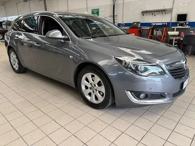 Usata Opel Insignia Cosmo 135 CV (99 kW) 2015 Grigio Station wagon