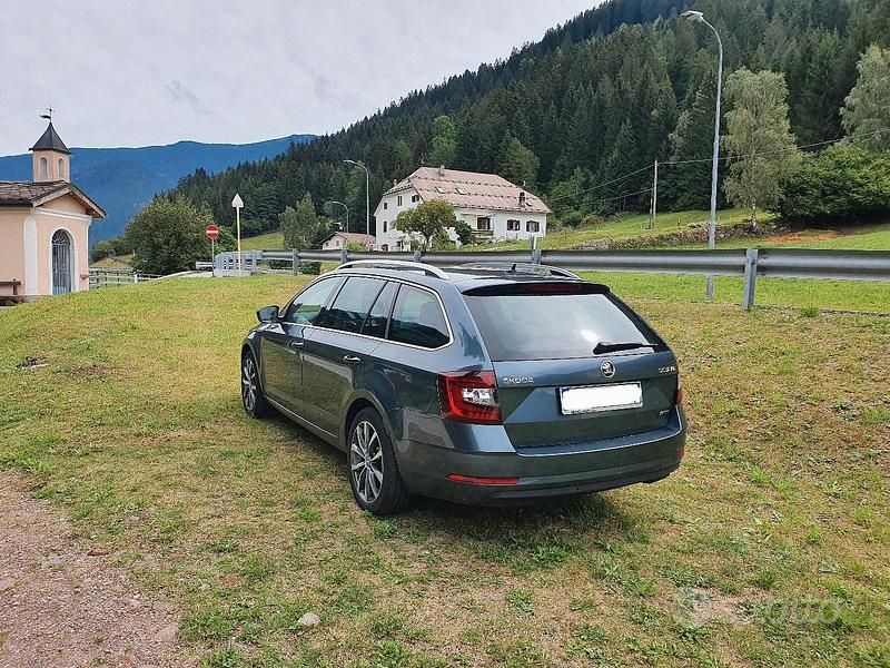 Usata Skoda Octavia 110 CV (80 kW) 2017 Grigio Station wagon