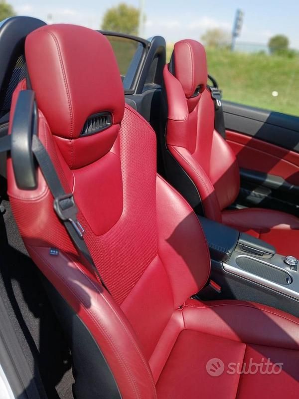 Usata Mercedes SLK300 Premium 245 CV (180 kW) 2015 Argento Cabrio