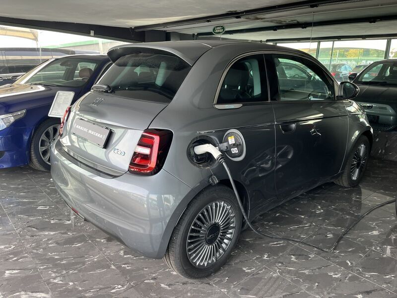 Brugt Fiat 500e 86 kW (118 HK) 2024 Grå