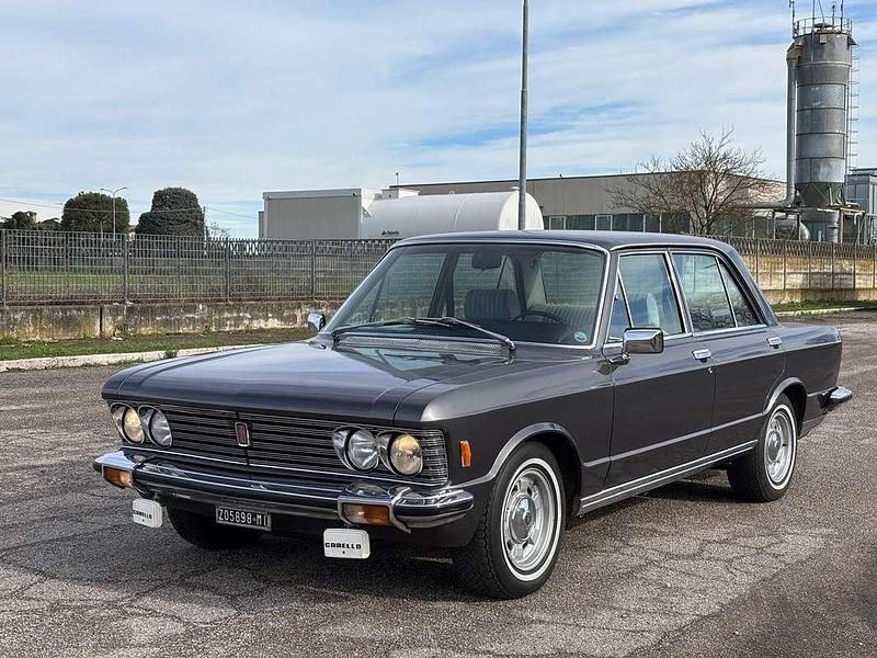 Usata Fiat 130 167 CV (122 kW) 1973 Grigio Berlina