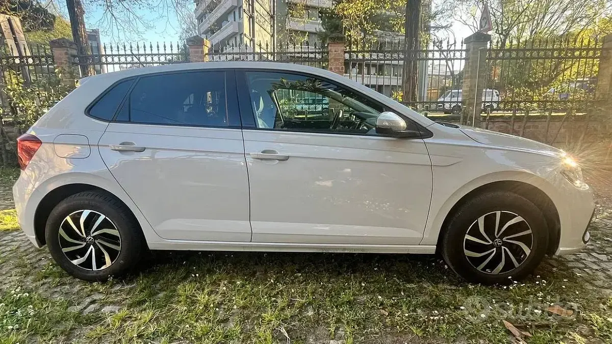 Usata VW Polo Edition 95 CV (69 kW) 2024 Grigio Utilitaria