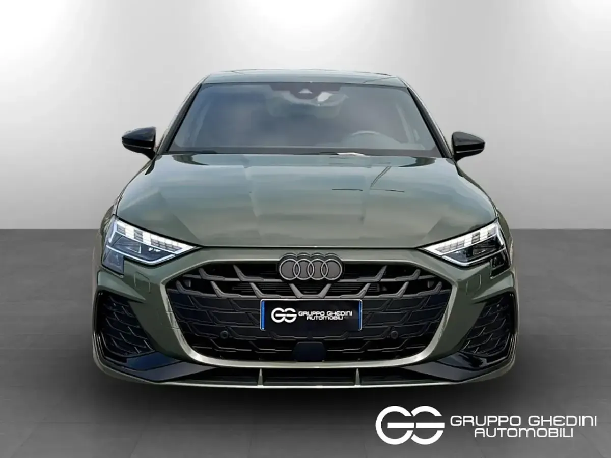 Usata Audi A3 S-Line 150 CV (110 kW) 2025 Verde indy Berlina