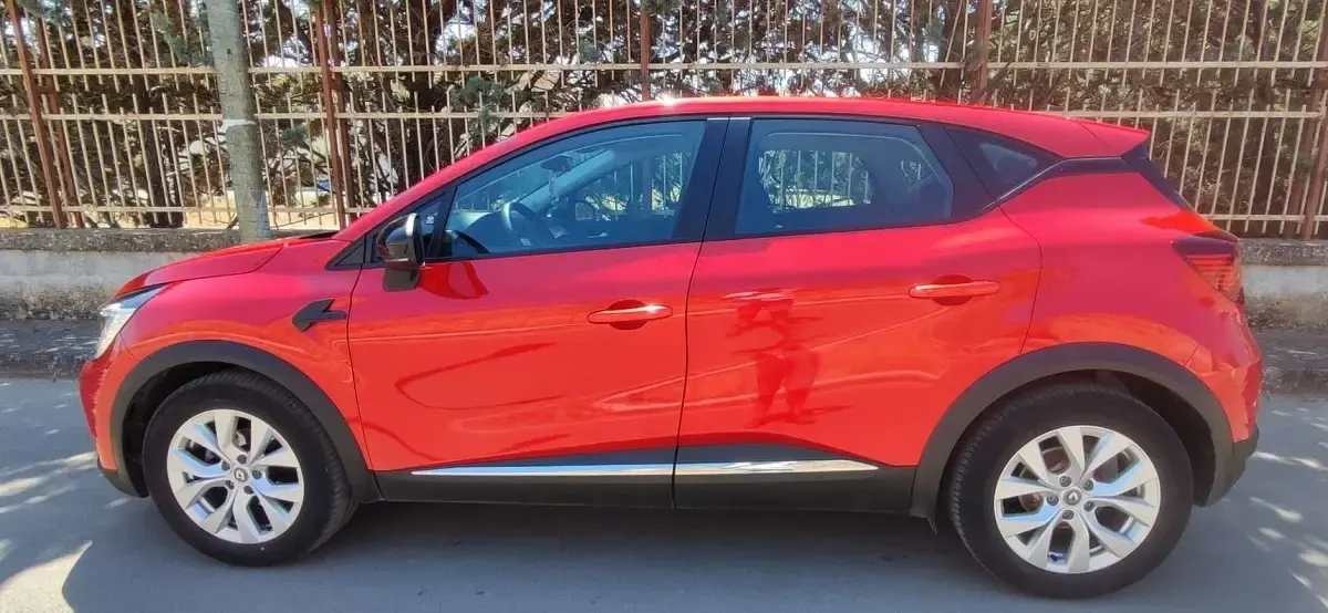 Usata Renault Captur Zen 116 CV (85 kW) 2020 Rosso SUV