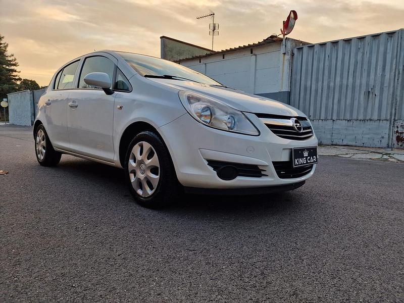 Usata Opel Corsa Club 80 CV (58 kW) 2009 Bianco Berlina