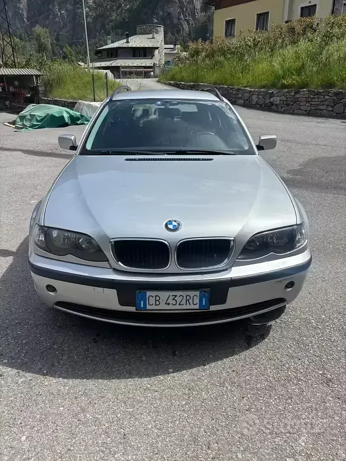 Usata BMW 330 184 CV (135 kW) 2002 Grigio Station wagon