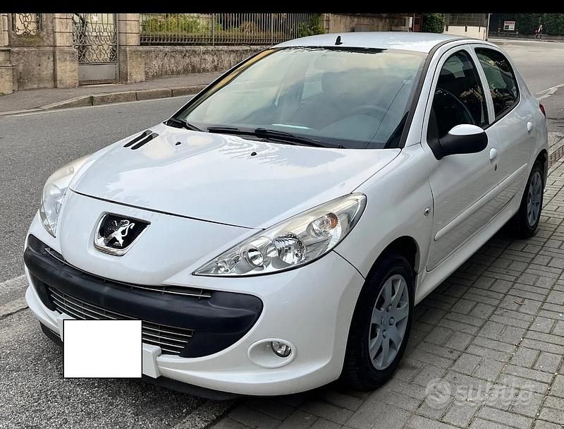 Usata Peugeot 206+ 60 CV (44 kW) 2012 Bianco Utilitaria