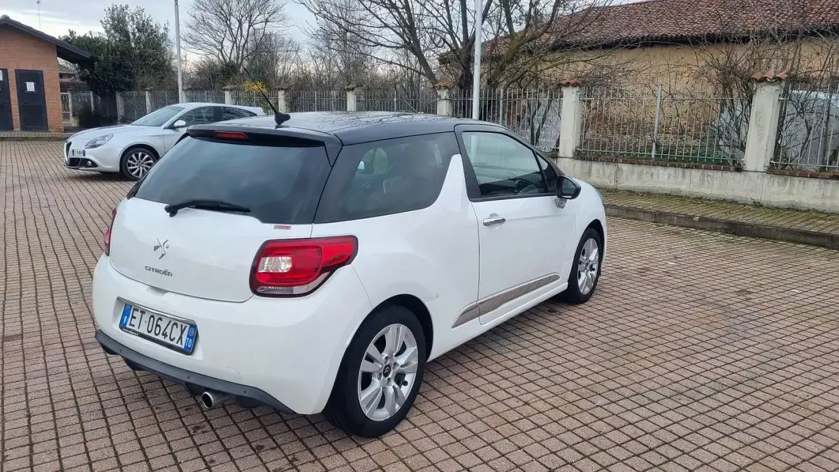 Usata Citroën DS3 So Chic 82 CV (60 kW) 2013 Berlina