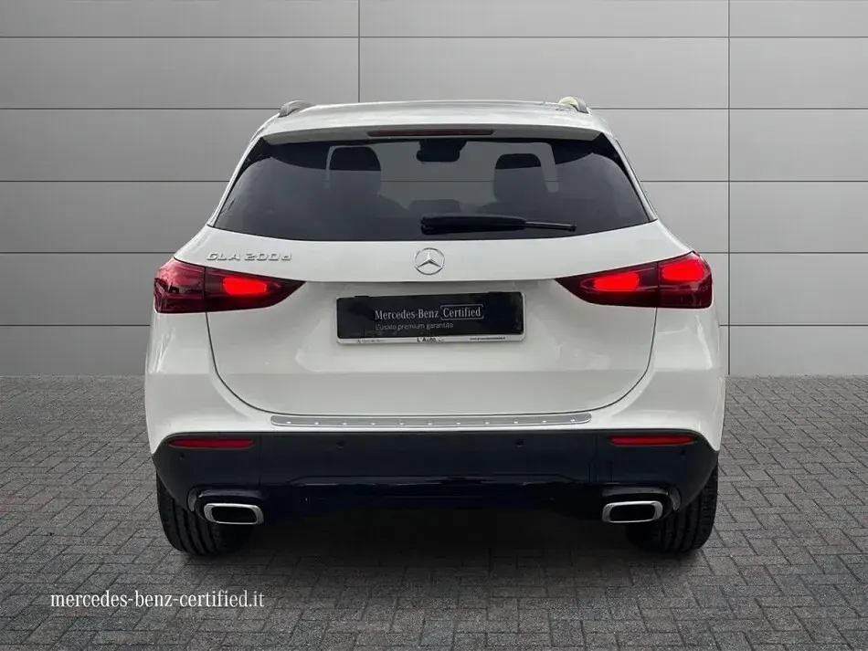Nuova Mercedes GLA200 Advanced 150 CV (110 kW) 2025 Bianco SUV