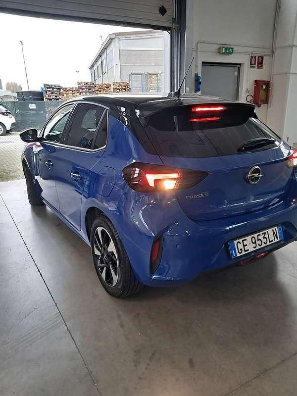 Blu/azzurro Usata 2021 Opel Corsa-e GS Line Due volumi | 16.500 € (Molto cara) - Immagine 1/4