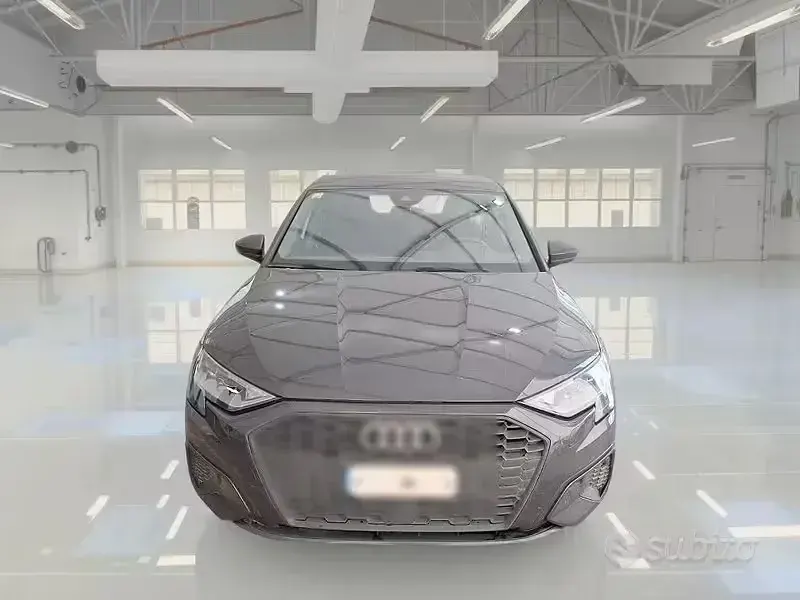 Usata Audi A3 Business 150 CV (110 kW) 2022 Grigio Berlina