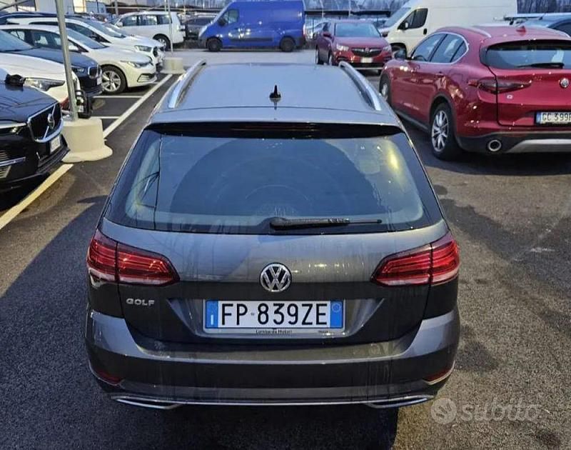 Usata VW Golf VII Executive 150 CV (110 kW) 2018 Grigio Station wagon
