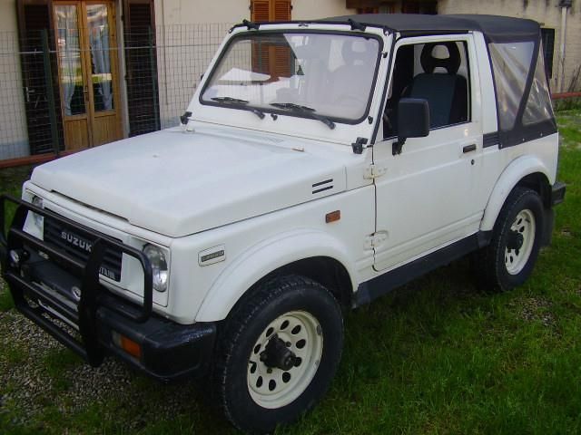 Suzuki samurai cabrio