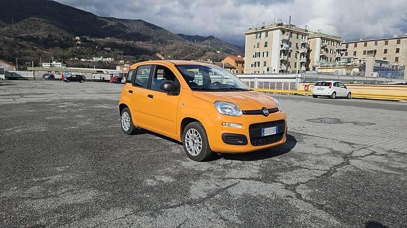 Usata Fiat Panda Pop 69 CV (50 kW) 2020 Other Utilitaria