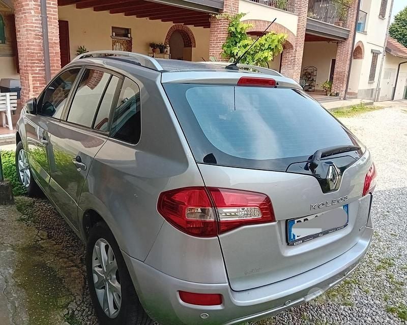 Usata Renault Koleos 150 CV (110 kW) 2009 Grigio SUV