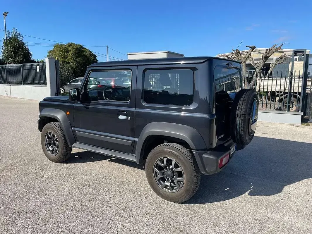 Usata Suzuki Jimny 102 CV (75 kW) 2020 Nero SUV