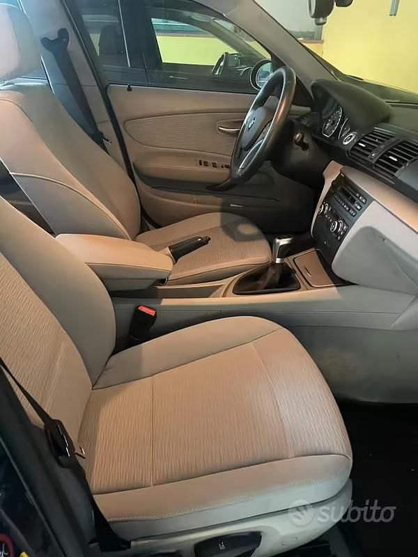 Usata BMW 116 2009 Nero Utilitaria