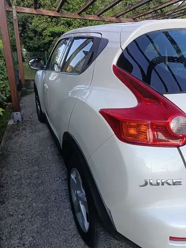Usata Nissan Juke Visia 94 CV (69 kW) 2013 Bianco SUV
