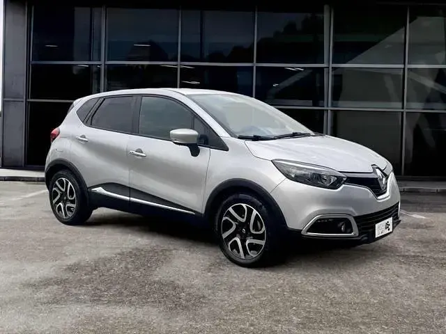 Usata Renault Captur 90 CV (66 kW) 2013 Argento(met.) SUV