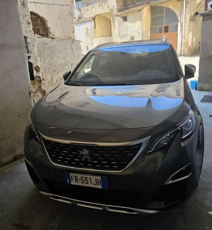 Usata 2018 Peugeot 5008 GT Monovolume | 18.000 € (Buon prezzo) - Immagine 1/4