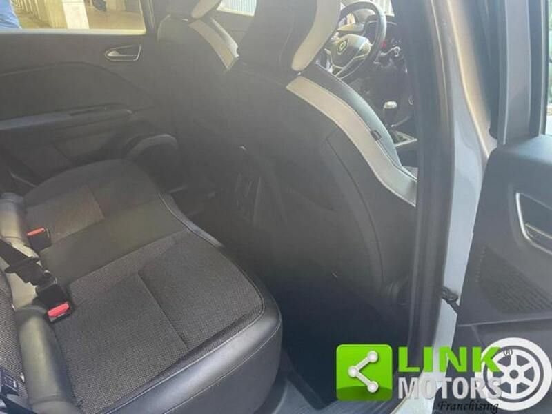 Usata Renault Captur Intens 116 CV (85 kW) 2020 Gray SUV