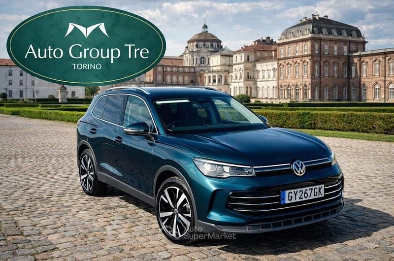 Usata VW Tiguan R-line Plus 150 CV (110 kW) 2025 Nightshade blue SUV