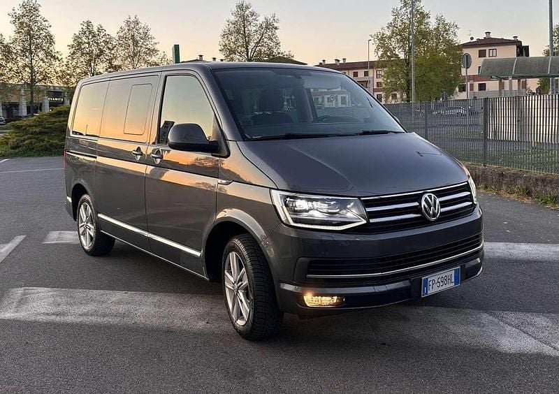 Usata VW Caravelle 150 CV (110 kW) 2018 Grigio Furgone