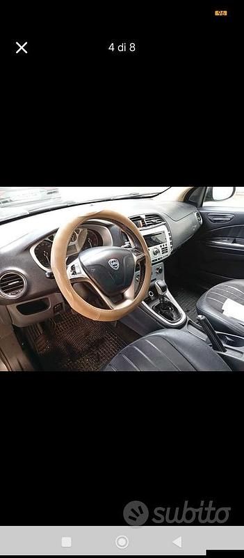 Usata Lancia Delta 80 CV (58 kW) 2008 Utilitaria