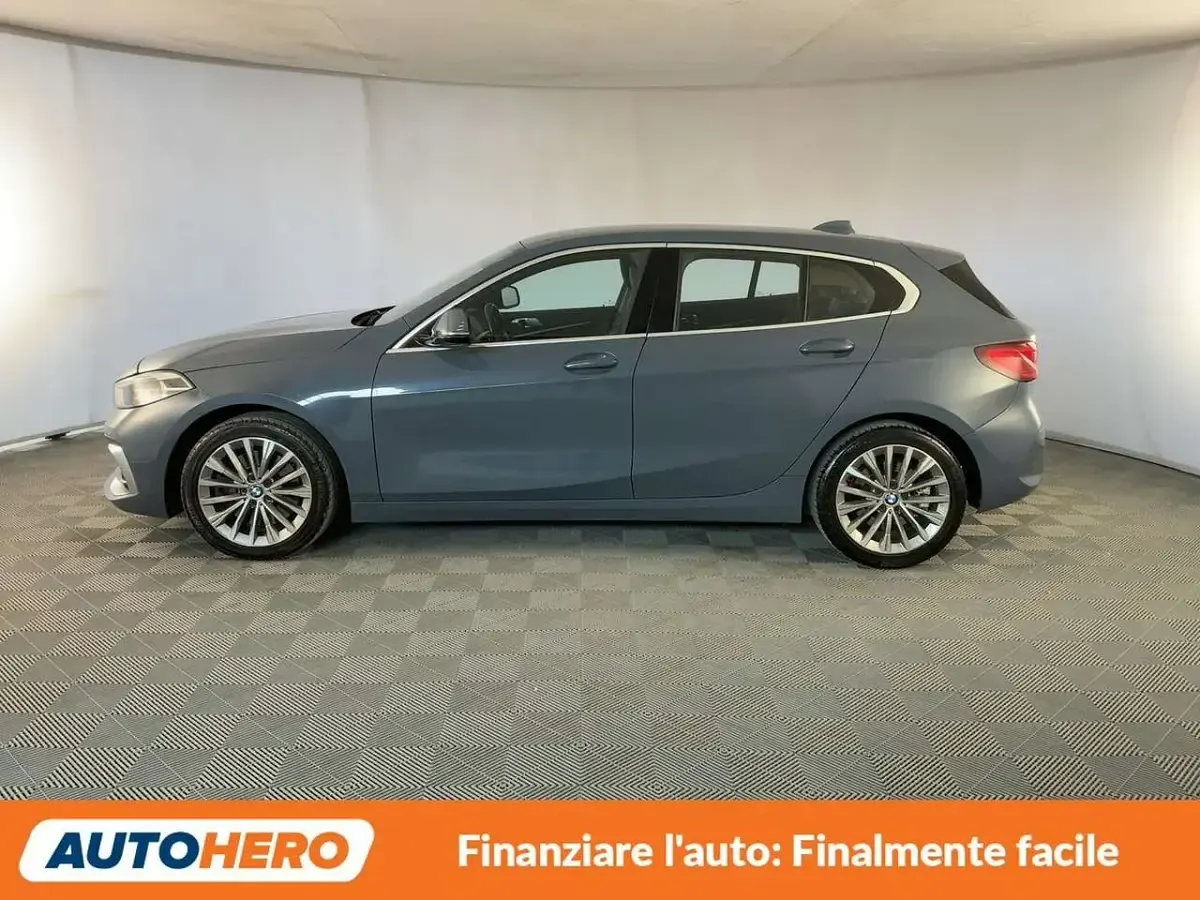 Usata BMW 120 Luxury Line 190 CV (139 kW) 2019 Grigio Utilitaria