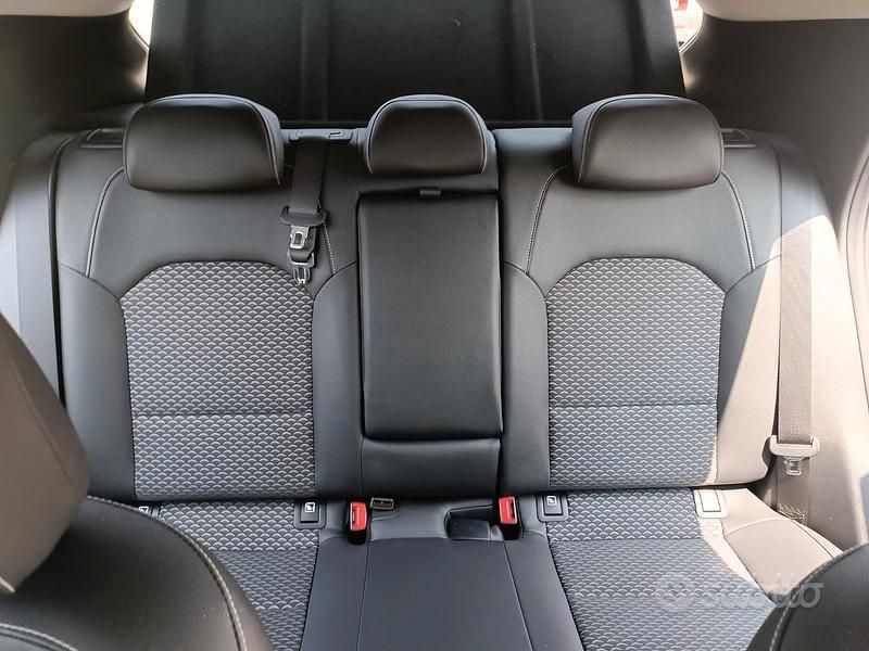 Usata Kia XCeed 120 CV (88 kW) 2022 Nero SUV