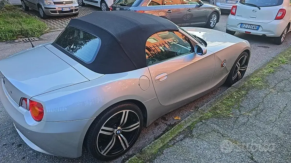 Usata BMW Z4 192 CV (141 kW) 2004 Grigio Cabrio