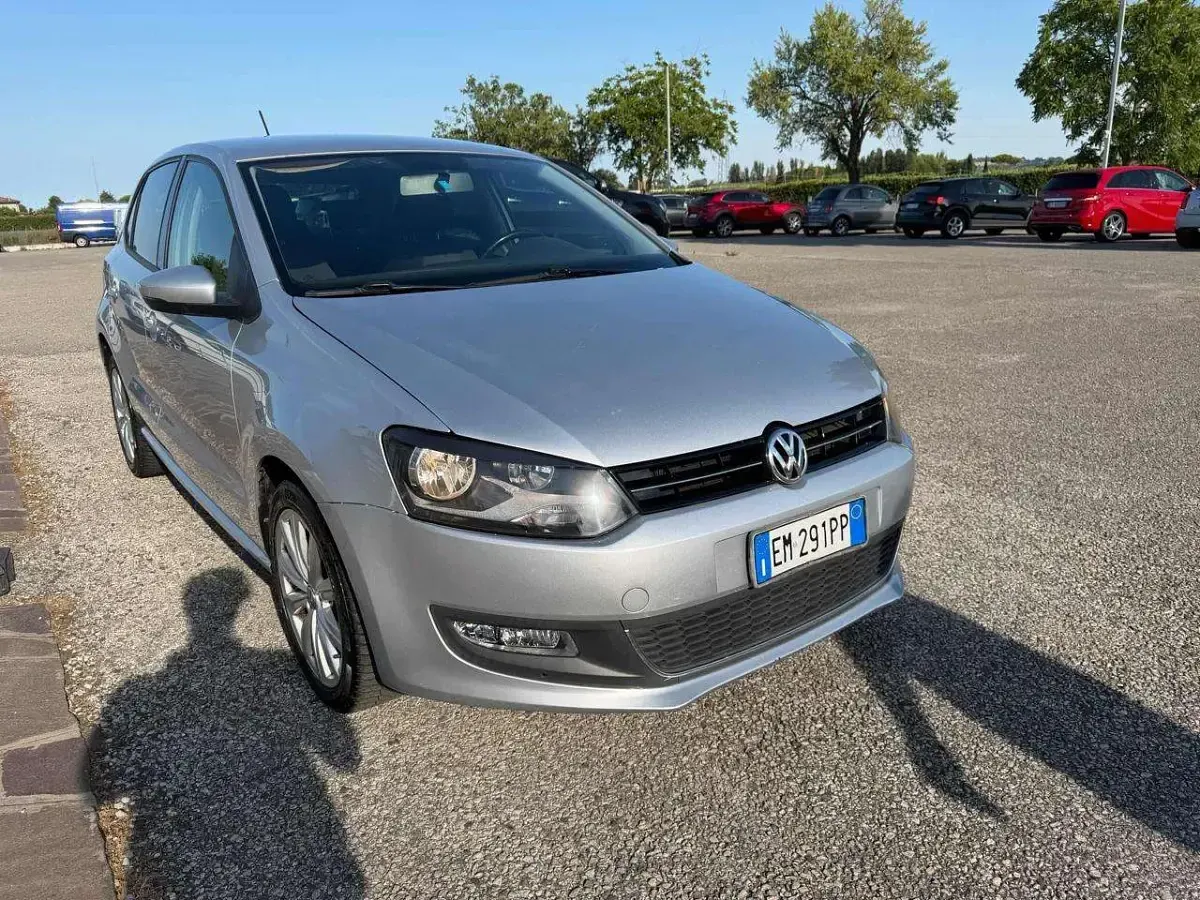 Usata VW Polo Highline 82 CV (60 kW) 2012 Grigio Utilitaria