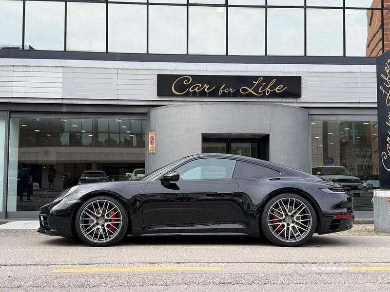 Usata Porsche 911 Carrera 450 CV (330 kW) 2022 Nero Coupé