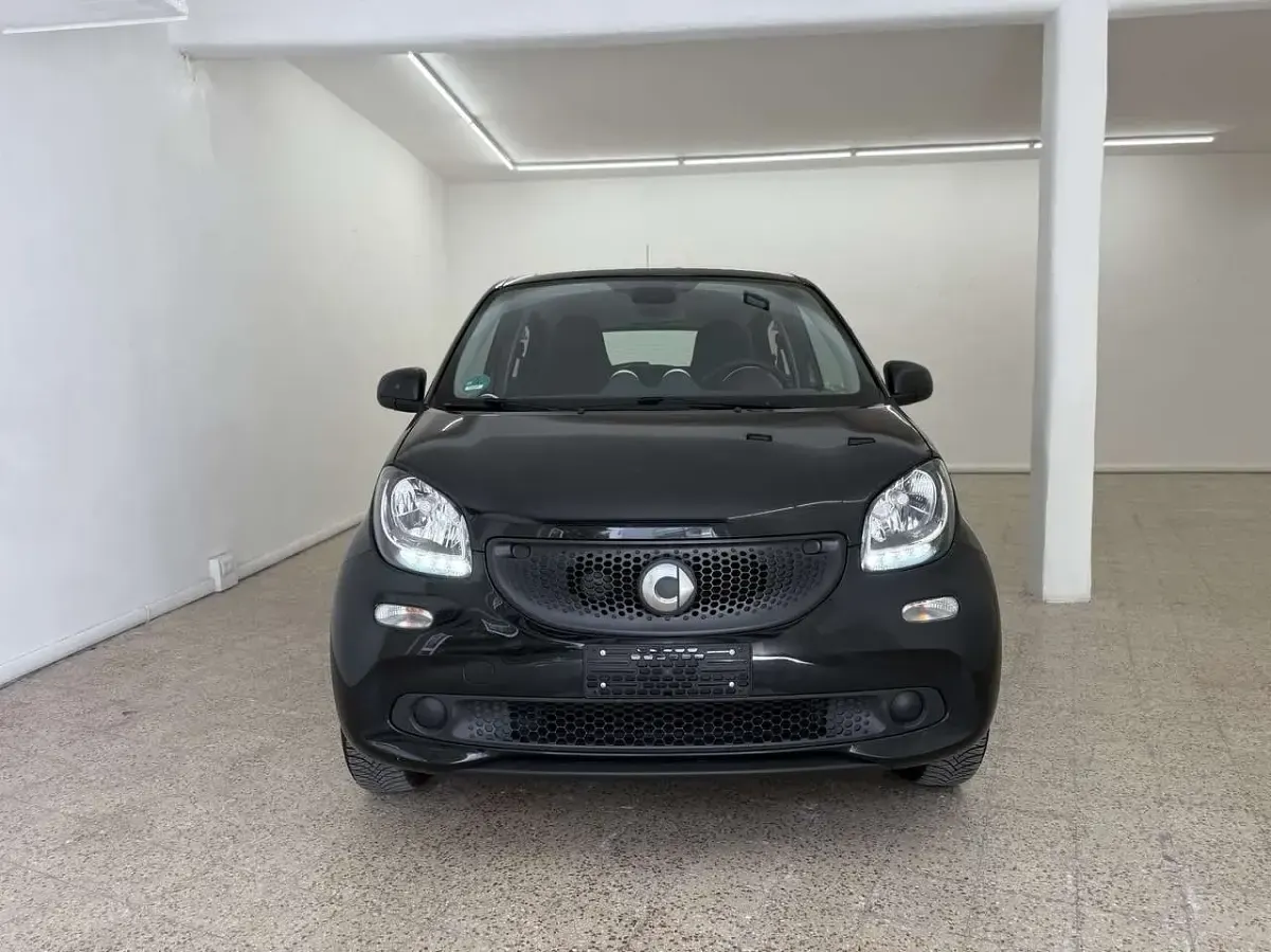 Usata Smart ForFour Passion 71 CV (52 kW) 2018 Nero Utilitaria