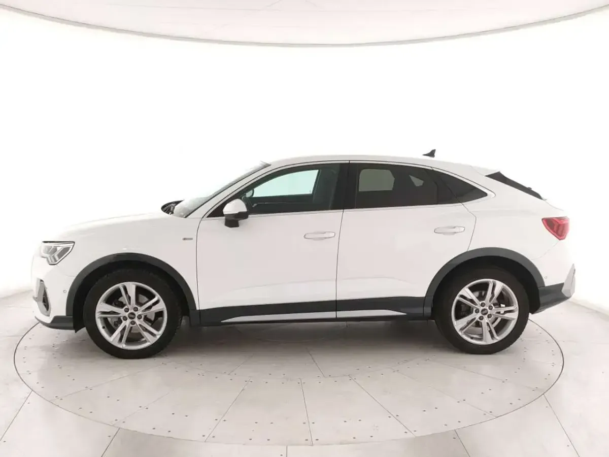 Usata Audi Q3 Sportback S-Line 150 CV (110 kW) 2023 Bianco SUV