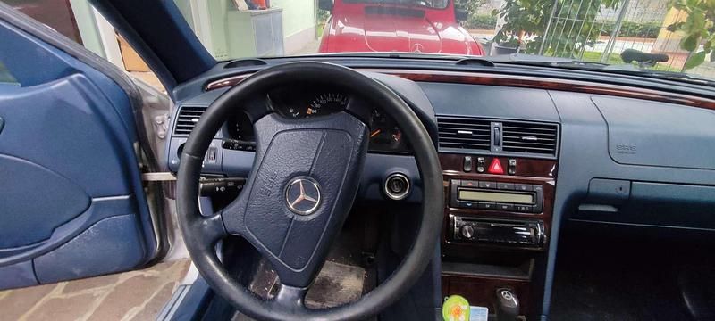 Usata Mercedes C230 Elegance 193 CV (141 kW) 1999 Argento Station wagon